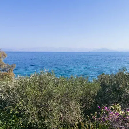 Villa Apanemia Mare *